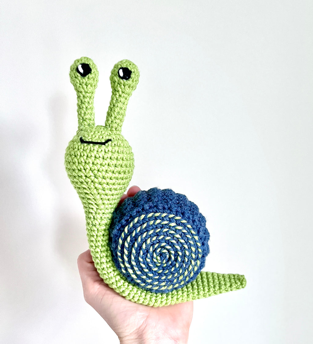 Virkmönster amigurumi: Gullig snigel (PDF)
