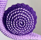 Virkad amigurumi: virkad snigel i två nyanser av lila