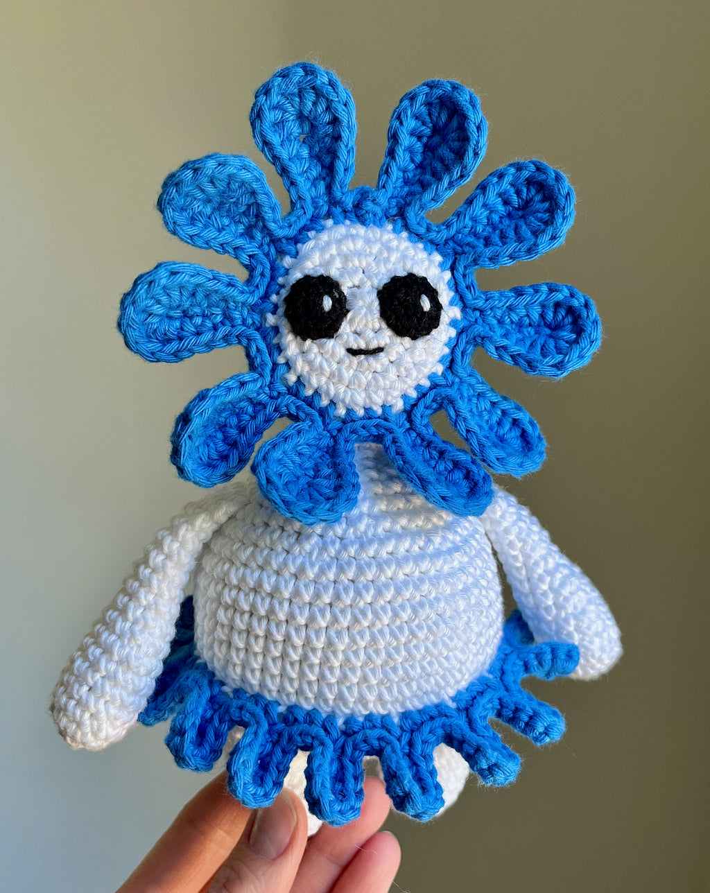 Virkmönster amigurumi: Blåsippa som fantasifigur (PDF)